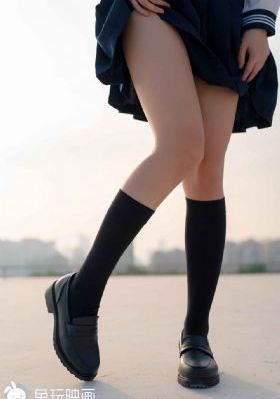 亚洲欧美制服丝袜美腿_影视大全在线观看